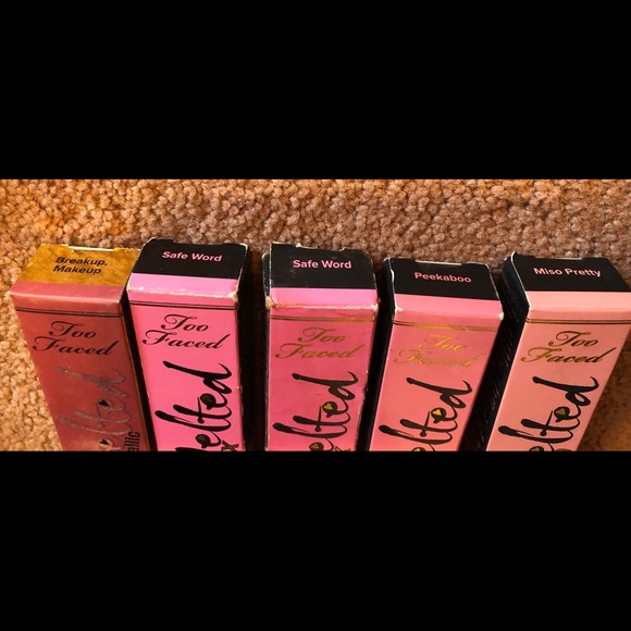 Makeup - Picture 2 of 2